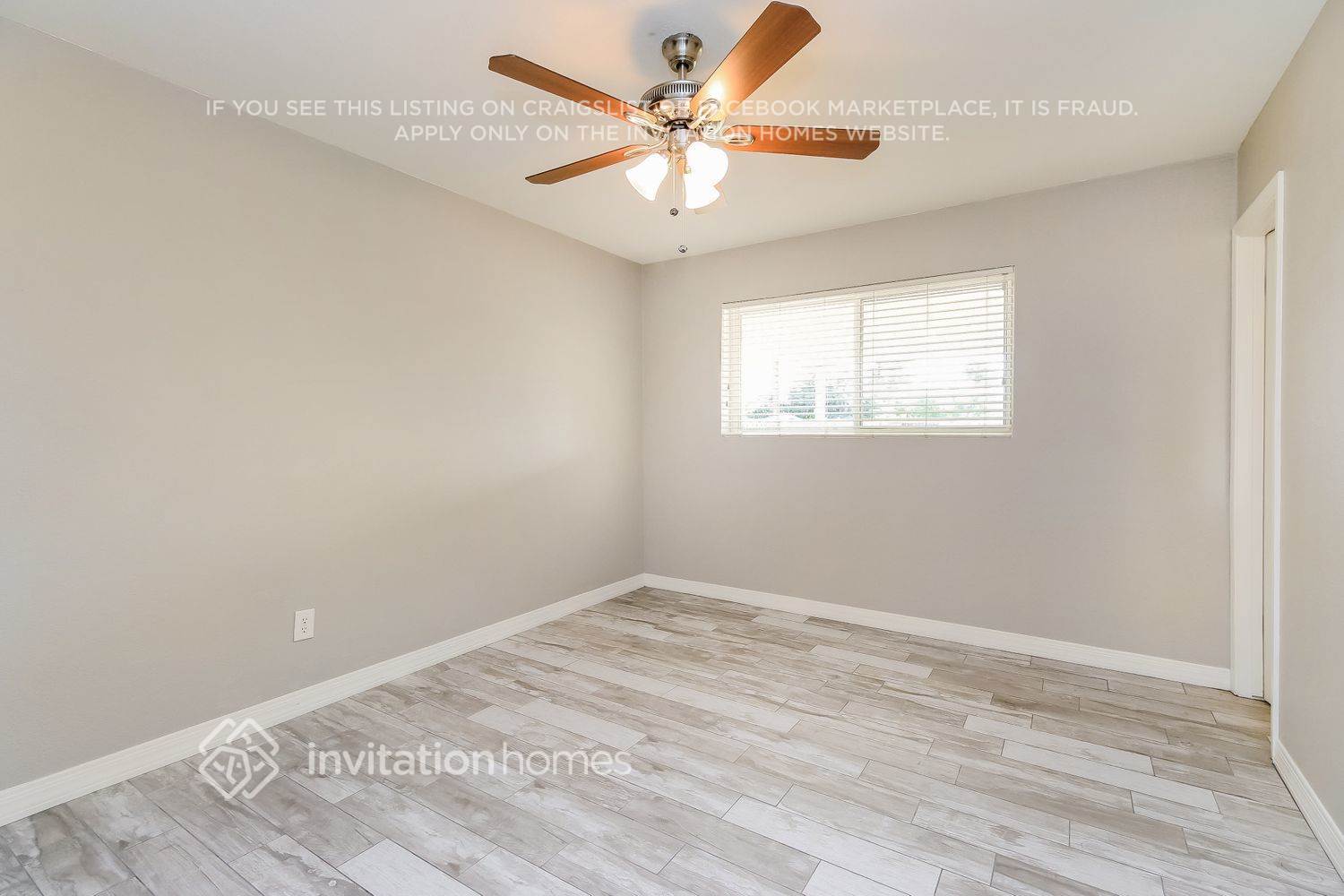 Building Photo - 7327 E Palm Ln