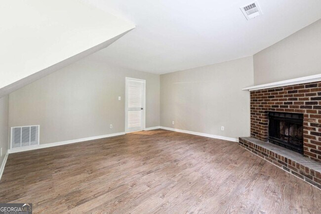 Building Photo - 4326 Dogwood Farms Dr