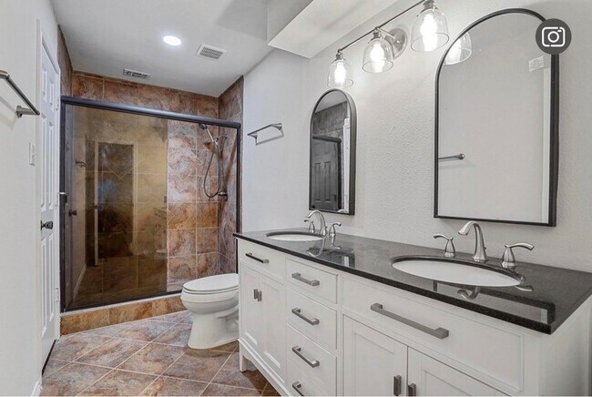 Building Photo - 4824 Darla Dr