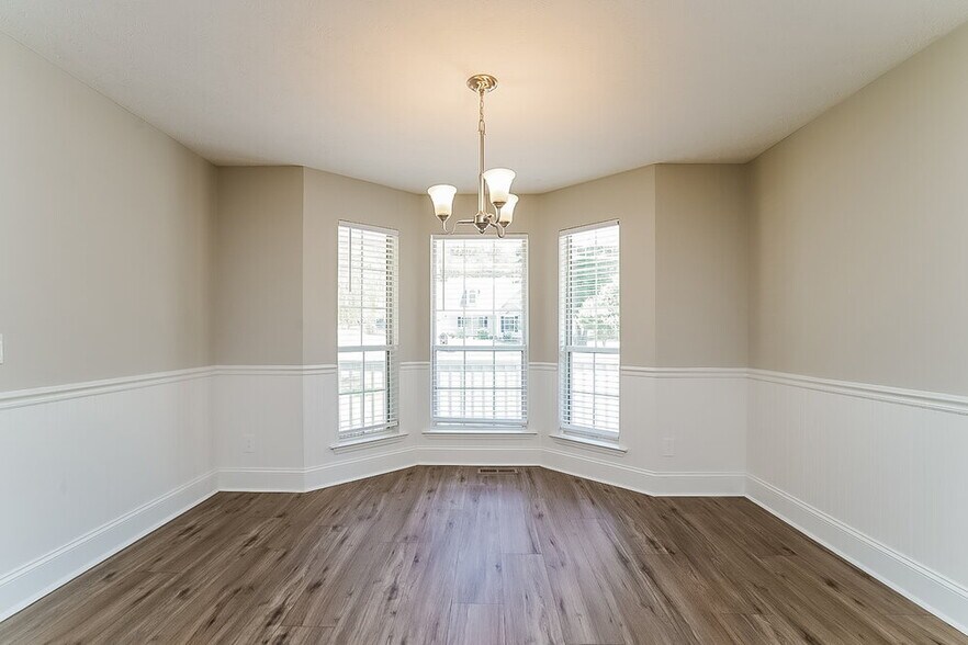 Building Photo - 115 Springfield Dr
