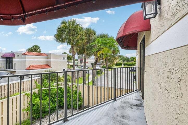 Building Photo - 4075 Village Dr