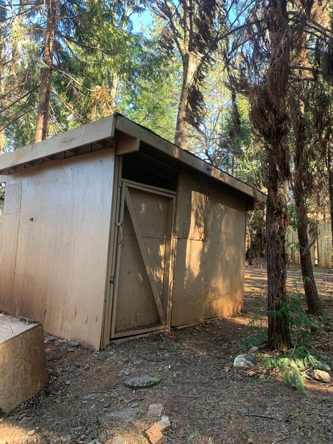 Building Photo - 2 Bedroom one bath Manufactured home on Cul De Sac