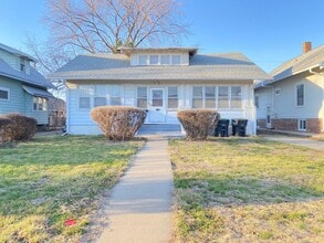 Building Photo - 2436 Laurel Ave N