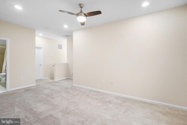 Building Photo - 44306 Stableford Square