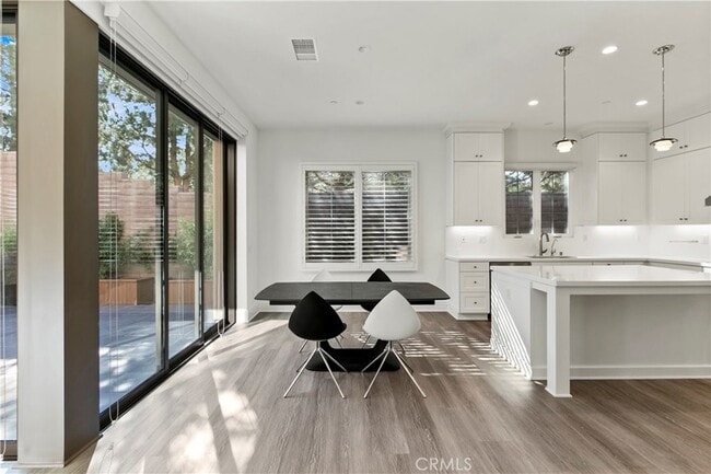 Building Photo - 112 Vigna