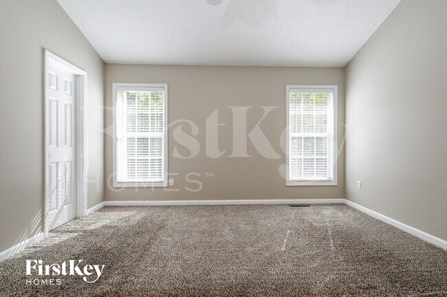 Building Photo - 5370 Princeton Oaks Dr