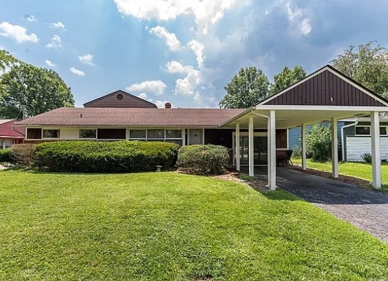 Building Photo - 2723 Hillview Dr