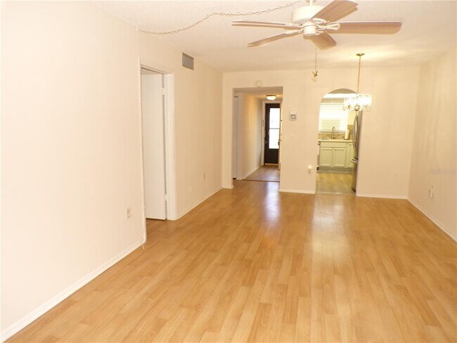 Building Photo - 102 Capri Isles Blvd