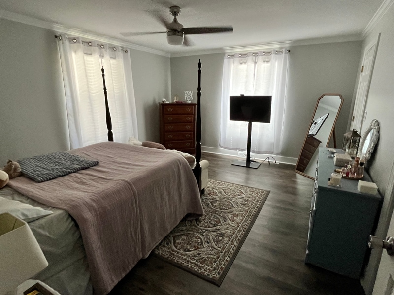 Building Photo - 9916 N Nash St