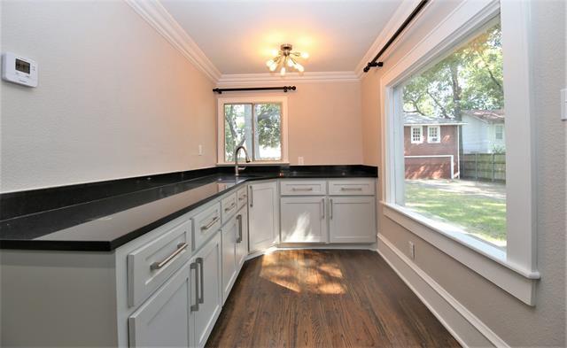 Building Photo - 5614 Swiss Ave