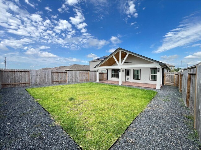 Building Photo - 10526 Vinca Minor Ln