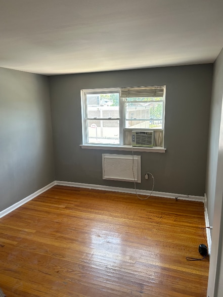 Primary Photo - 5472 Vicaris St