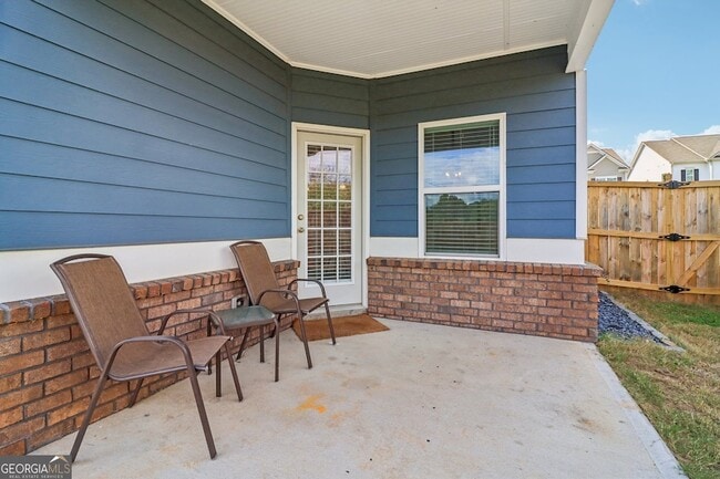 Building Photo - 3890 Clarington Dr