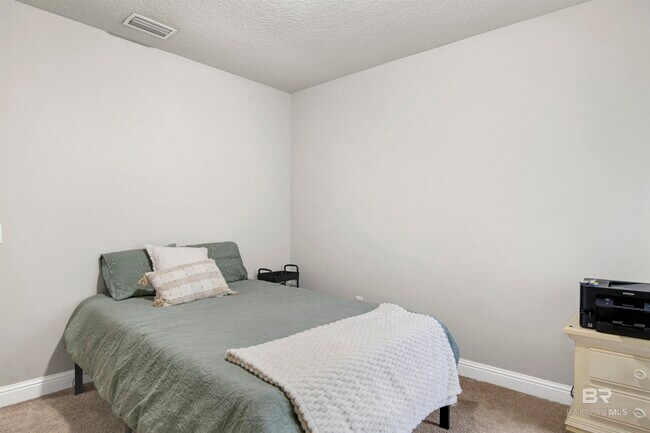 Building Photo - 31820 Calder Ct