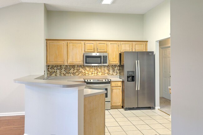 Building Photo - Gorgeous Home in Mt Pleasant's Belle Hall!