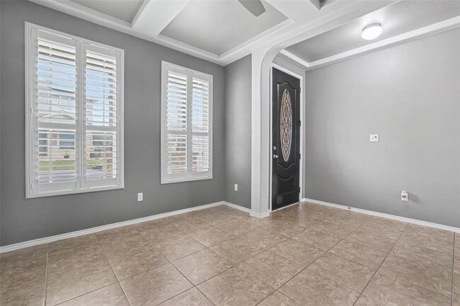 Building Photo - 6227 Aviara Dr