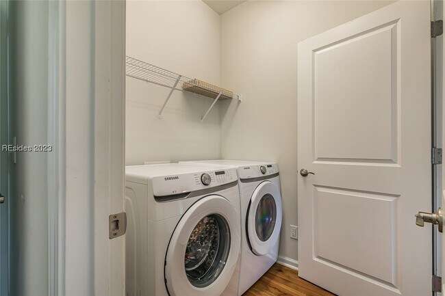 Building Photo - 1068 S Innovation Dr