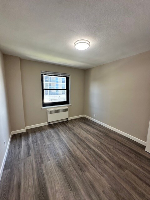 Building Photo - 1646 N Prospect Ave