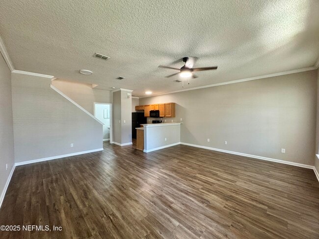 Building Photo - 450 Sherwood Oaks Dr
