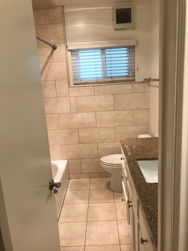 Bathroom - 125 Gull St