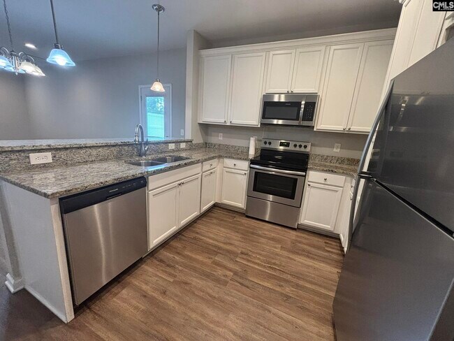 Building Photo - 532 Idlewood Park Dr