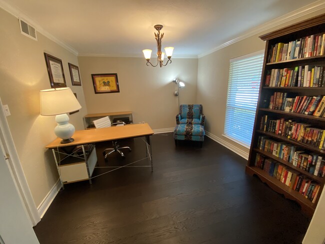 Study/Office Area - 5802 W Bellfort St