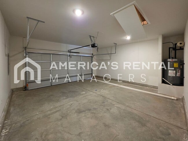 Building Photo - 107 Samuel Nash Dr