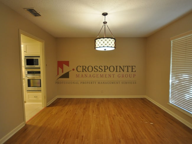 Building Photo - Wonderful updated home near UT Tyler, Available!