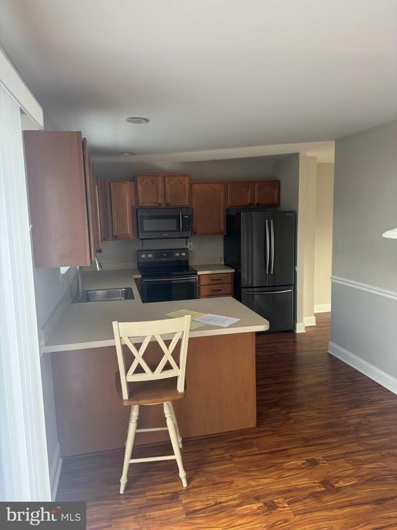 Building Photo - 1031 Rafter Rd