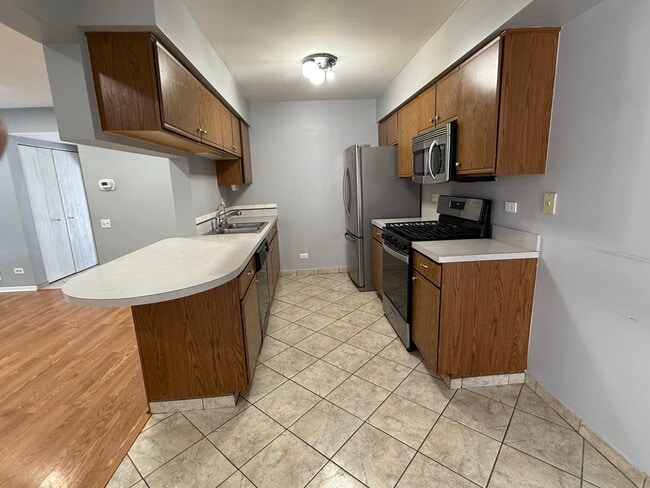 Building Photo - 210 Shadybrook Ln