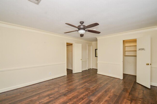 Building Photo - 6611 Cypress Point Dr