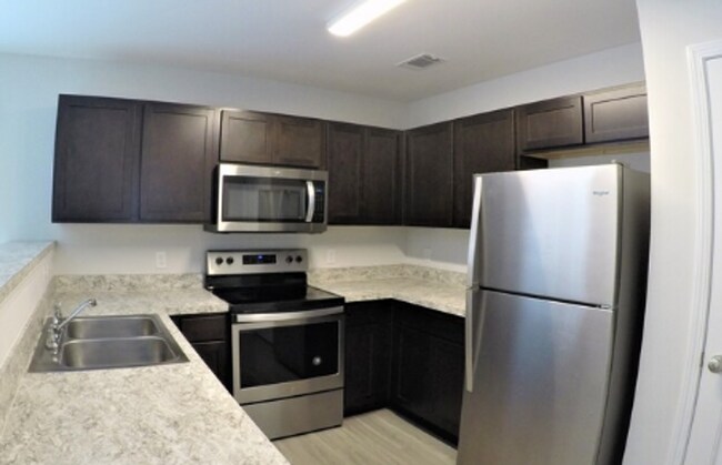 Building Photo - 31 SAW