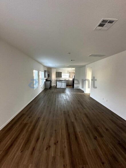 Building Photo - 303 Milliner Lp