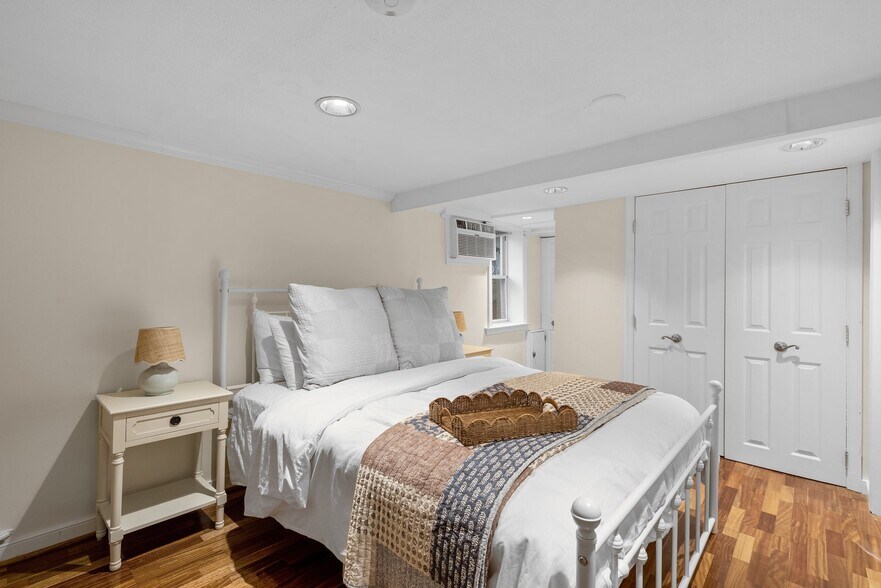 Building Photo - 1711 37th St NW