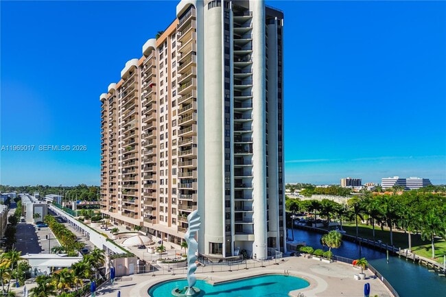 Building Photo - 1800 NE 114th St