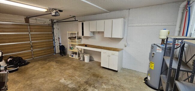 Building Photo - Indian Harbor Beach- 2 Story Townhome