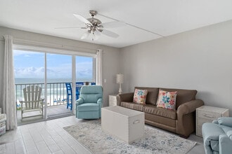 Building Photo - 8743 Thomas Dr