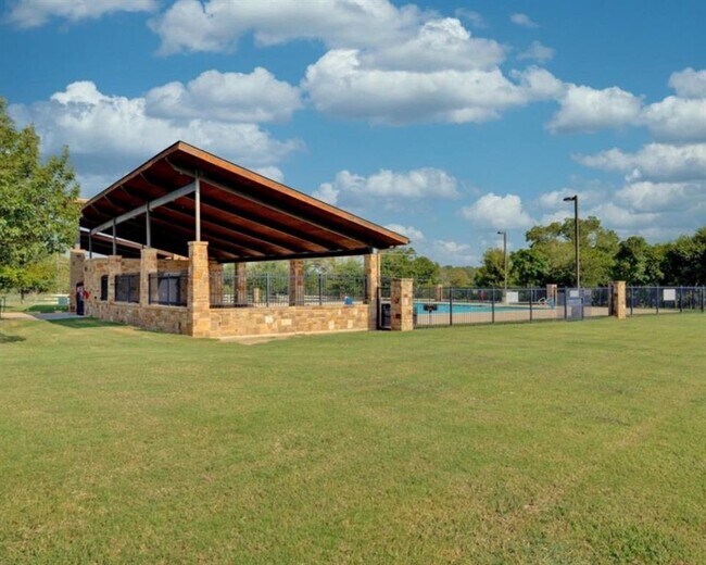 Building Photo - 10629 Sunday Dr