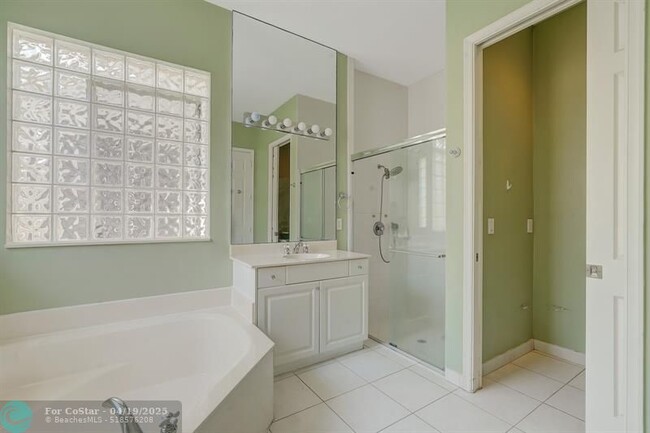 Building Photo - 19084 Skyridge Cir
