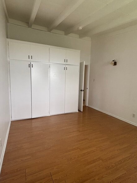 Building Photo - 2218 Carnegie Ln