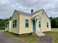 Building Photo - 533 Salmon Brook St