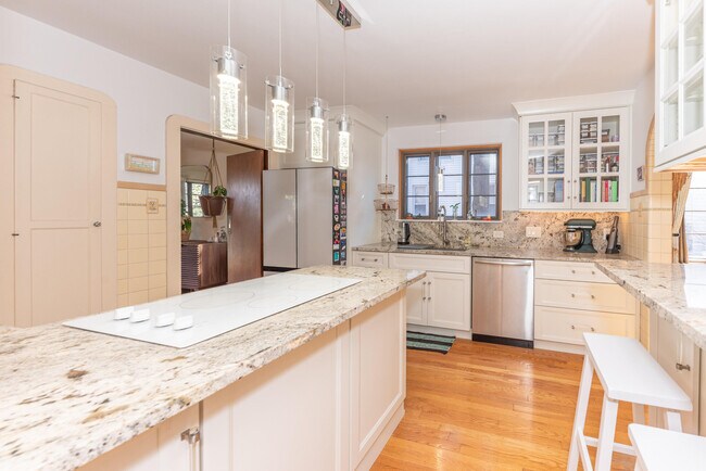 Building Photo - 1911 Geddes Ave