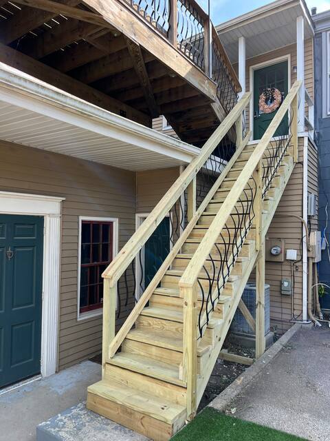 Private Steps on Rear of Building to Unit - 208 Walnut St