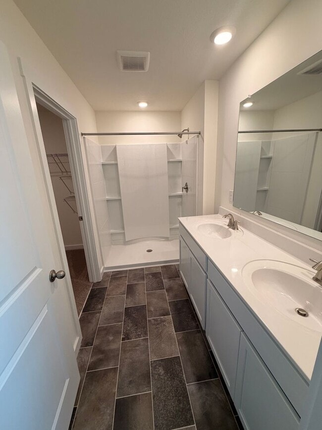 Building Photo - BRAND NEW 2026 CONSTRUCTION: Modern 3BD/2.5BA Home in Knoxville!