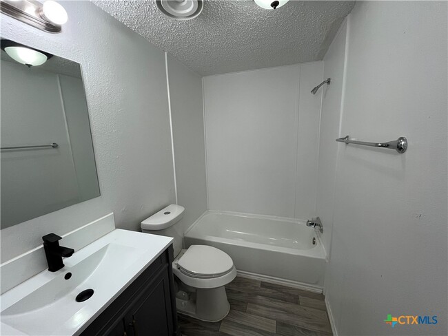 Building Photo - 5037 Chimney Rock