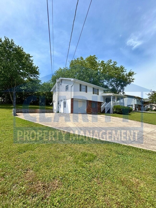 Building Photo - House with basement garage!