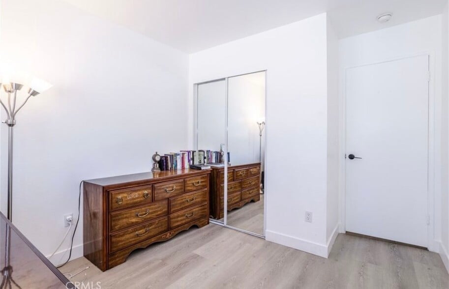 Building Photo - 19221 Sherman Way