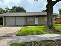 Building Photo - 1805 Thelma Ln