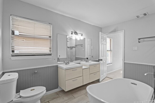 Building Photo - 107 Sabyan Dr