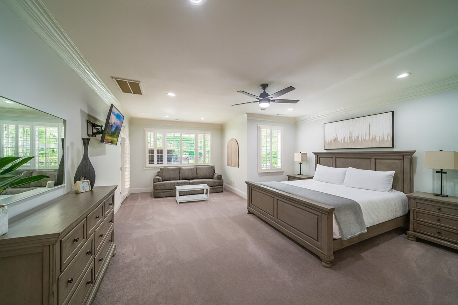 Building Photo - 3115 High Ridge Rd